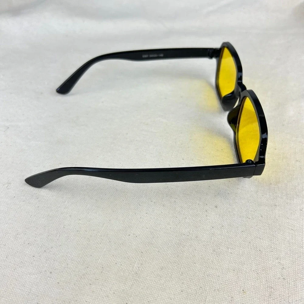 Vintage unique retro style black rounded square sunglasses grunge techno